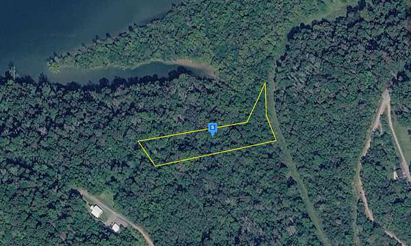 2.14 Acres of Residential Land for Sale in Gainesboro, Tennessee