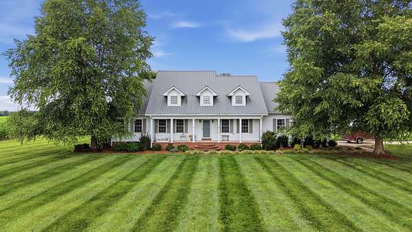 1.7 Acres of Land with Home for Sale in Manchester, Tennessee
