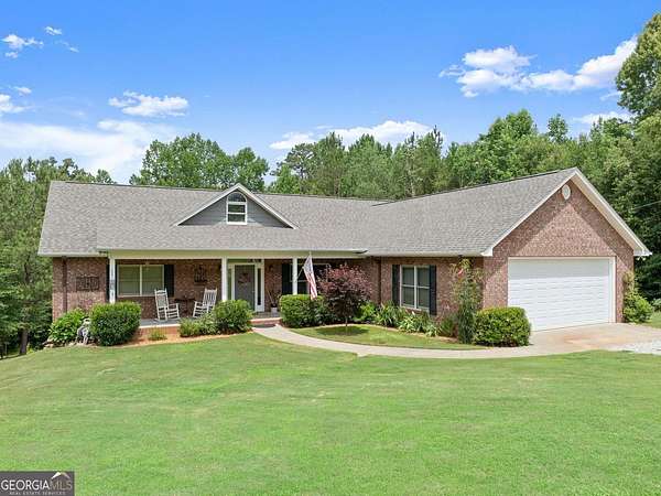 2.5 Acres of Land with Home for Sale in Toccoa, Georgia