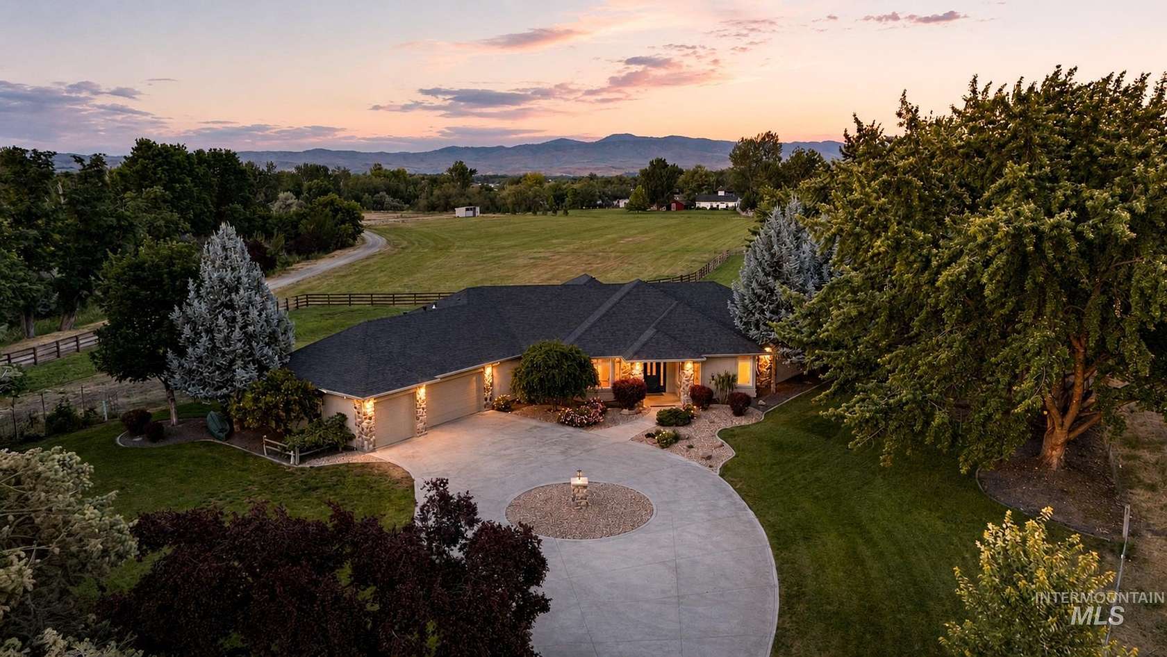 10.4 Acres of Land with Home for Sale in Eagle, Idaho