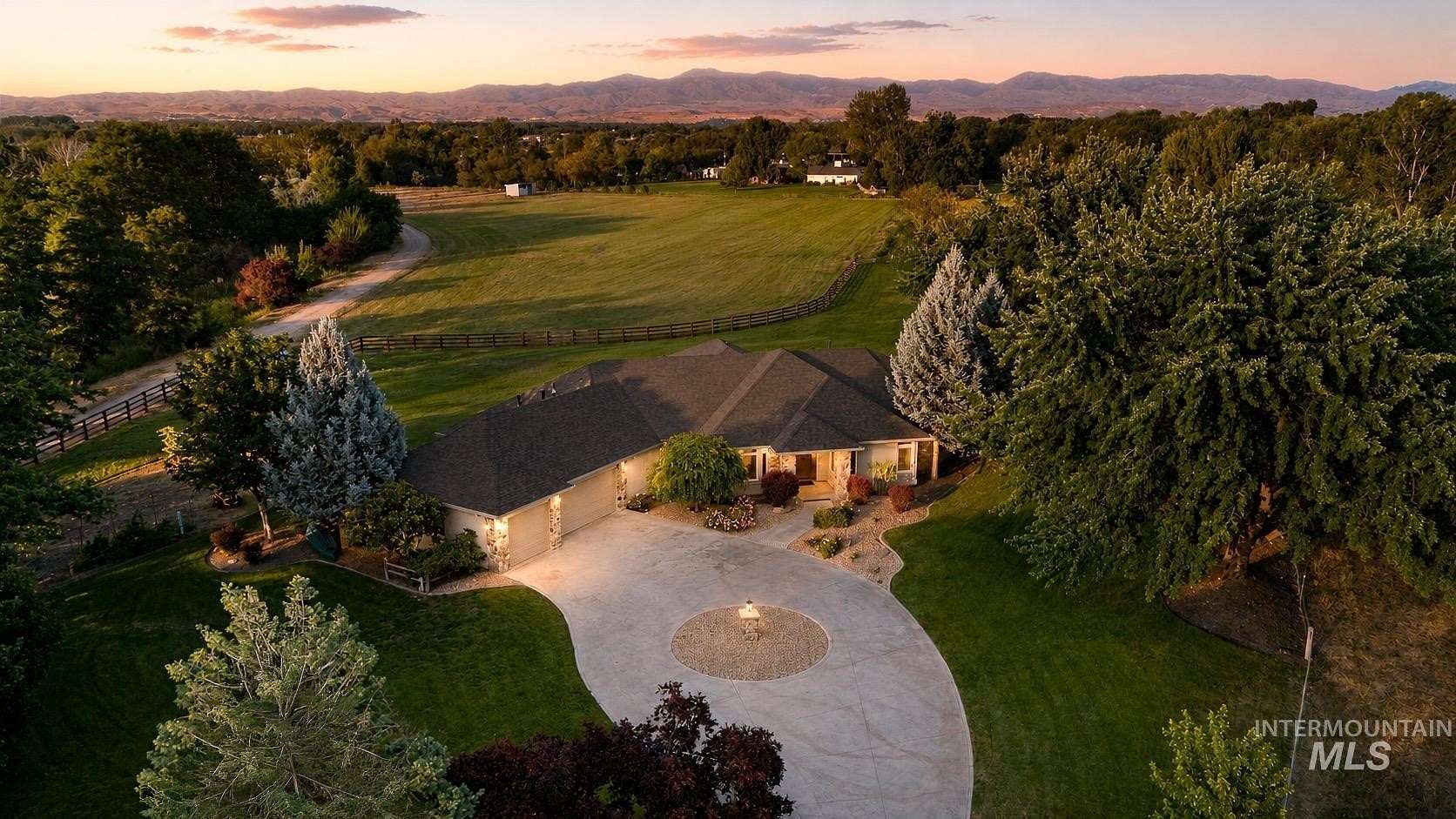 10.4 Acres of Land with Home for Sale in Eagle, Idaho