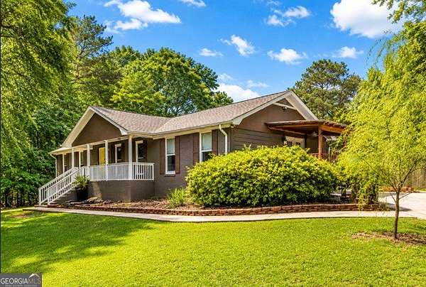 1.9 Acres of Land with Home for Sale in Jonesboro, Georgia