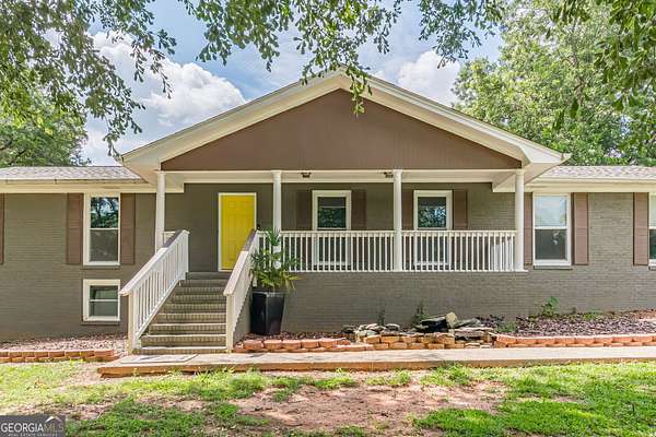 1.9 Acres of Land with Home for Sale in Jonesboro, Georgia