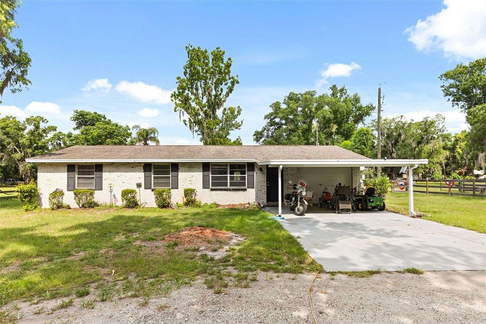 12 Acres of Land with Home for Sale in Lithia, Florida