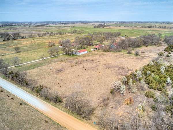 10 Acres of Land for Sale in Big Cabin, Oklahoma
