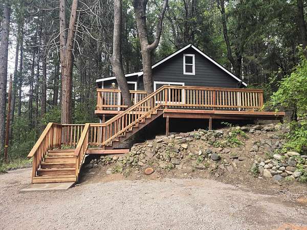 4.28 Acres of Land with Home for Sale in Dunsmuir, California