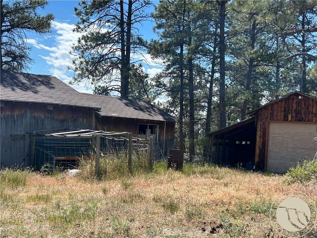 20 Acres of Agricultural Land with Home for Sale in Roundup, Montana