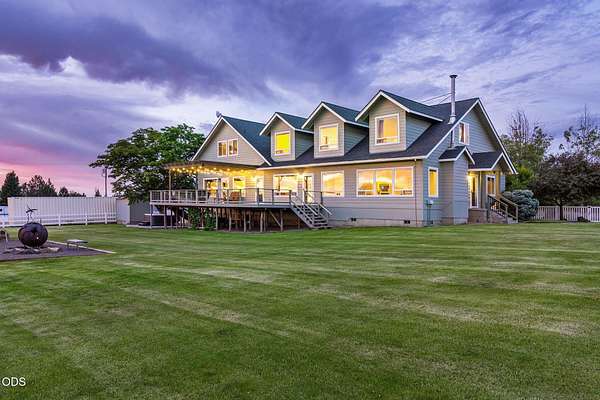 4.77 Acres of Land with Home for Sale in Bend, Oregon