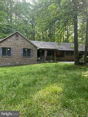 2.4 Acres of Land with Home for Lease in Lothian, Maryland
