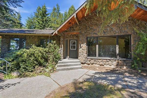 6.49 Acres of Land with Home for Sale in Mead, Washington