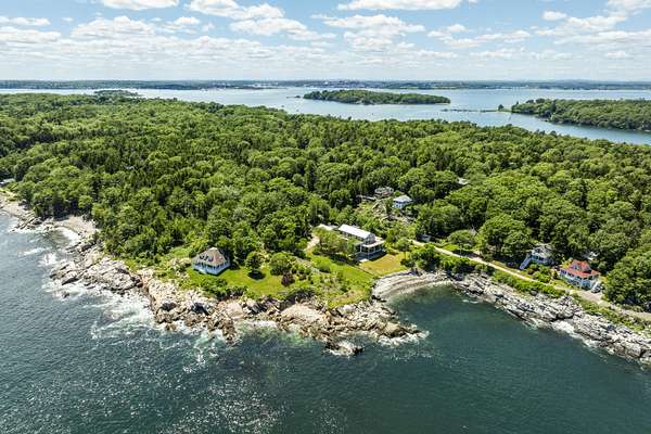 0.92 Acres of Residential Land for Sale in Portland, Maine
