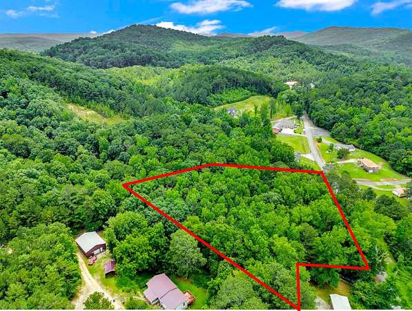 4 Acres of Residential Land for Sale in Oneonta, Alabama
