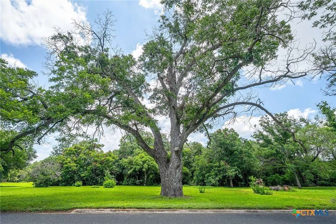 0.4 Acres of Residential Land for Sale in Seguin, Texas