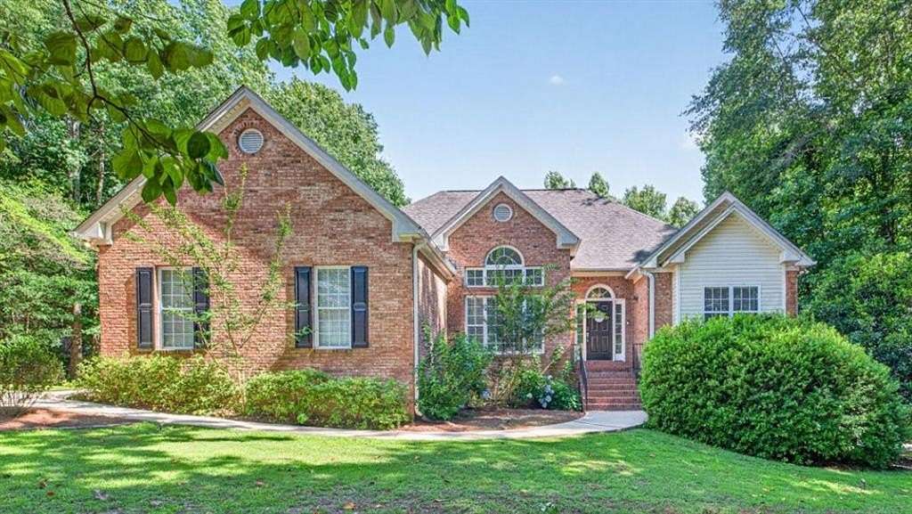 1.5 Acres of Land with Home for Sale in Commerce, Georgia