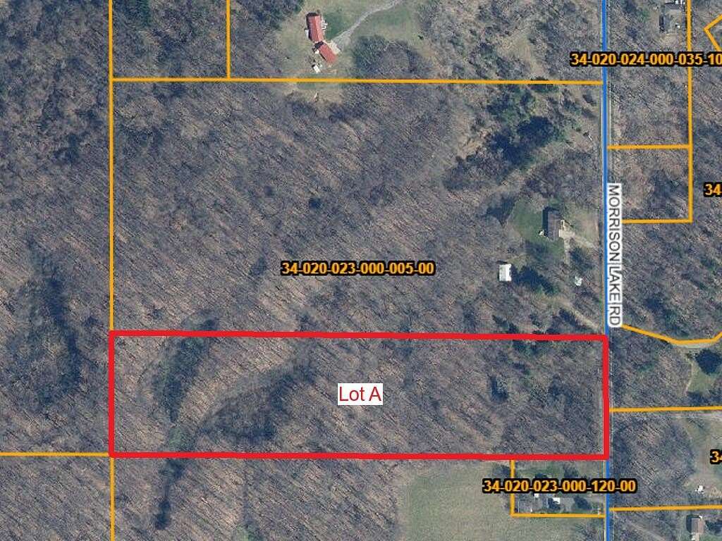 9.7 Acres of Residential Land for Sale in Saranac, Michigan