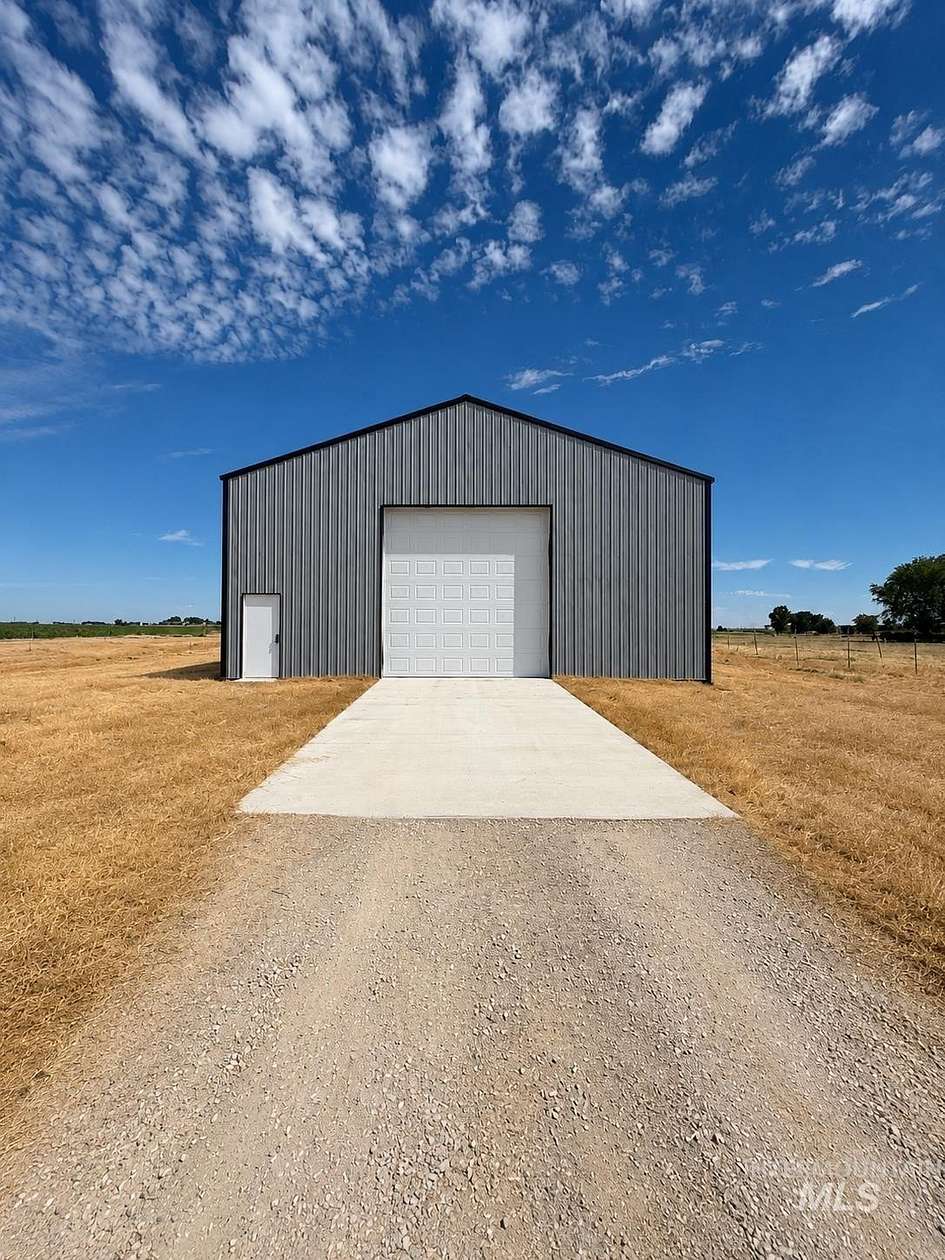 10 Acres of Land for Sale in Homedale, Idaho
