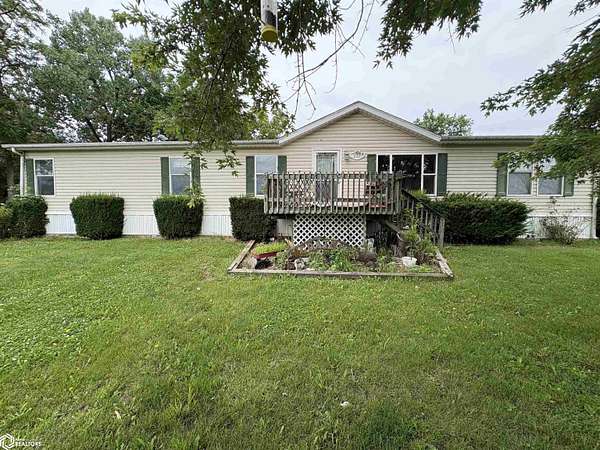 1.5 Acres of Land with Home for Sale in Mystic, Iowa