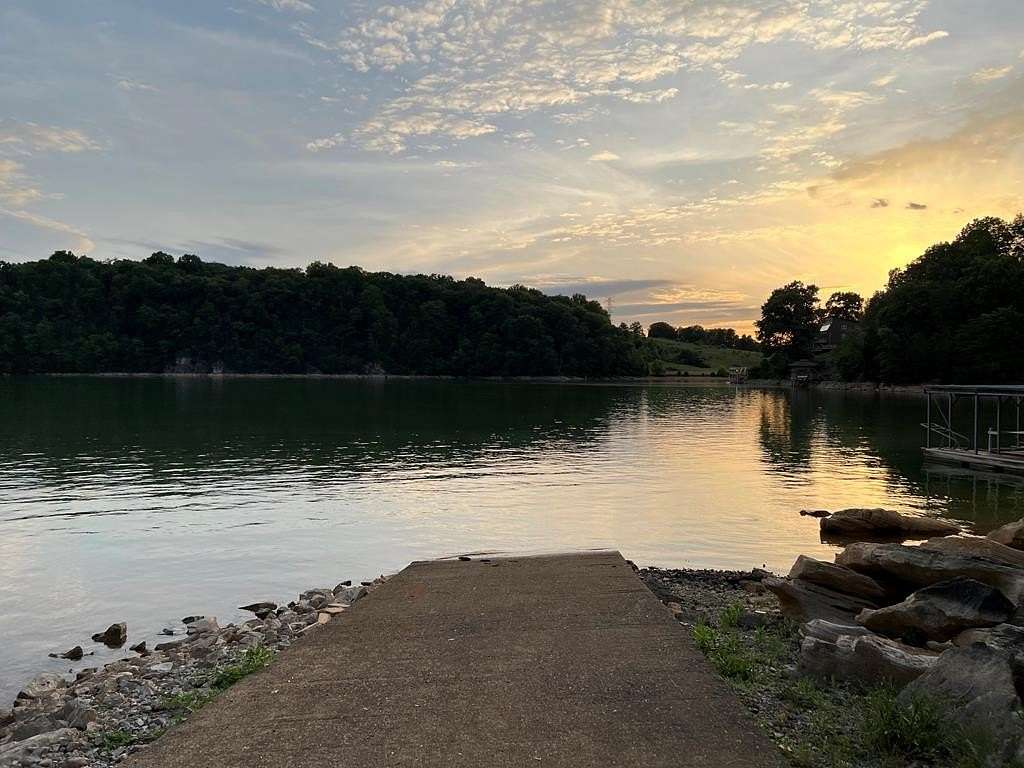 0.59 Acres of Residential Land for Sale in Piney Flats, Tennessee