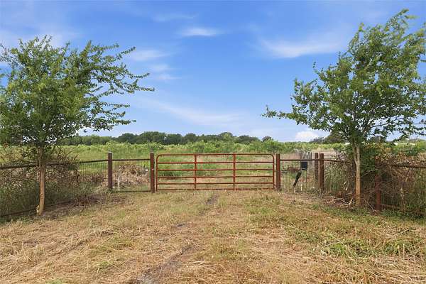 49.7 Acres of Land for Sale in Mart, Texas