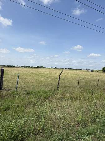 5.25 Acres of Residential Land for Sale in Greenville, Texas