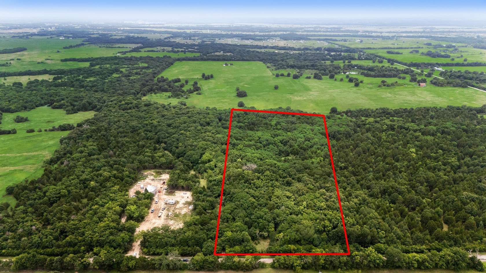 10 Acres of Residential Land for Sale in Wills Point, Texas