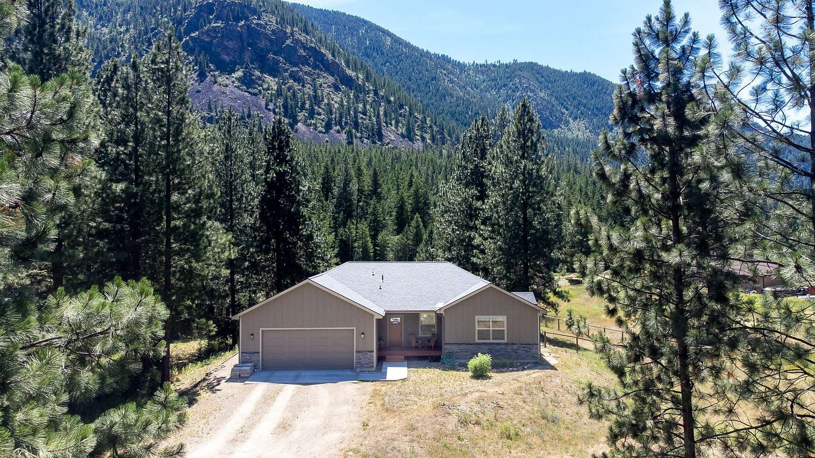 1.59 Acres of Land with Home for Sale in Alberton, Montana