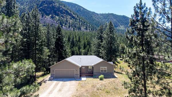 1.59 Acres of Land with Home for Sale in Alberton, Montana