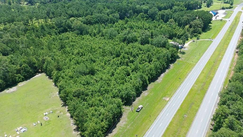 9 Acres of Improved Commercial Land for Sale in Attapulgus, Georgia