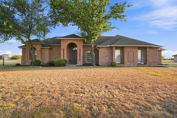 7.78 Acres of Land with Home for Sale in Midlothian, Texas