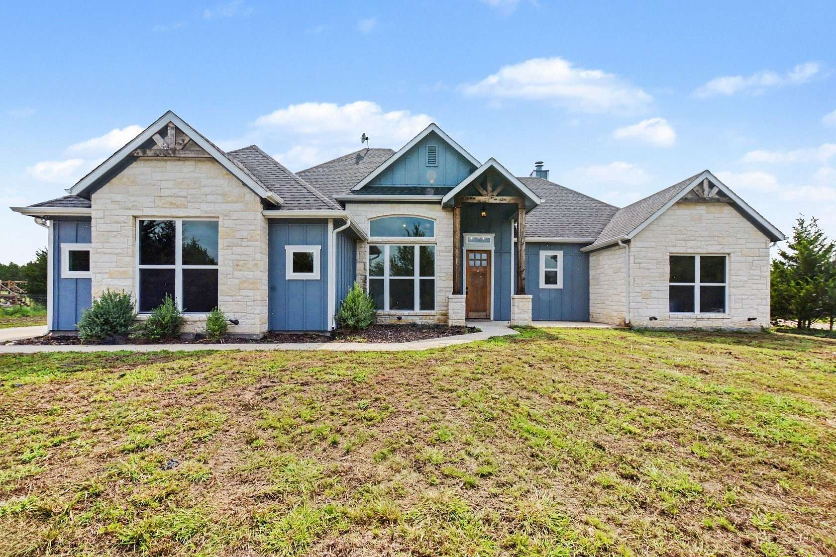 2 Acres of Land with Home for Sale in Trenton, Texas