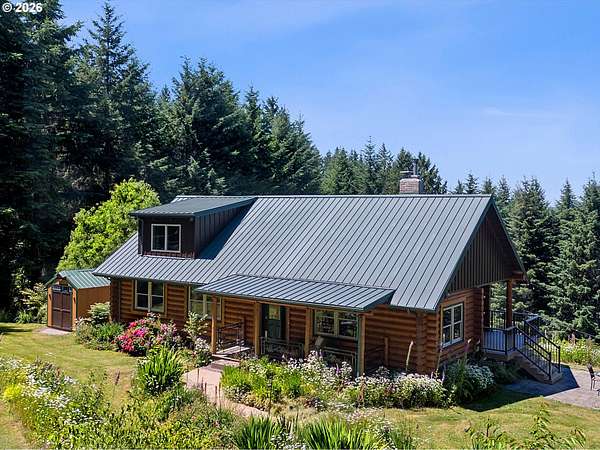 5.8 Acres of Land with Home for Sale in Newberg, Oregon