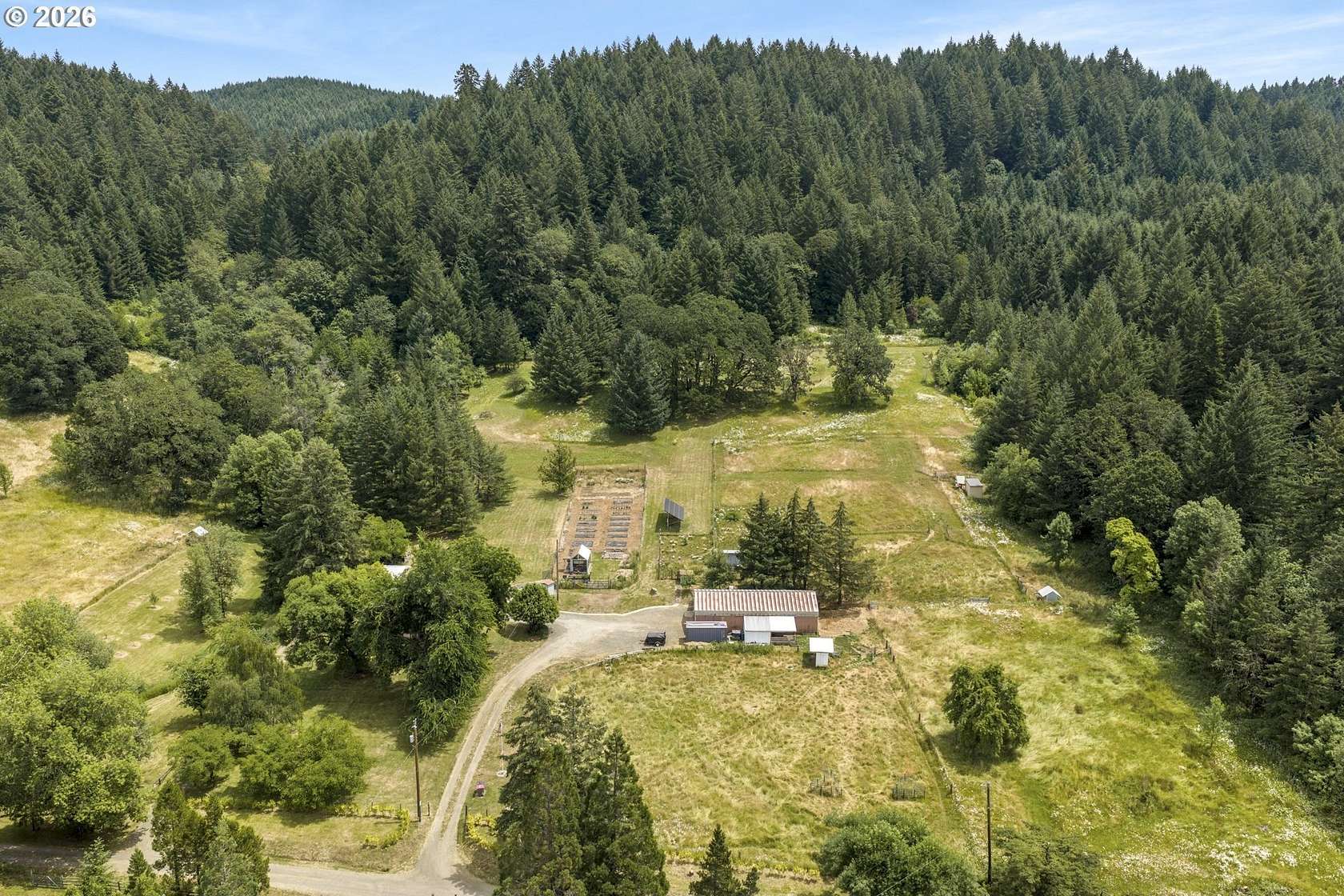 13.7 Acres of Land with Home for Sale in Sheridan, Oregon