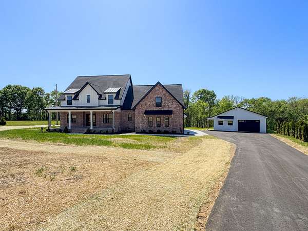 5.8 Acres of Land with Home for Sale in Hartsville, Tennessee