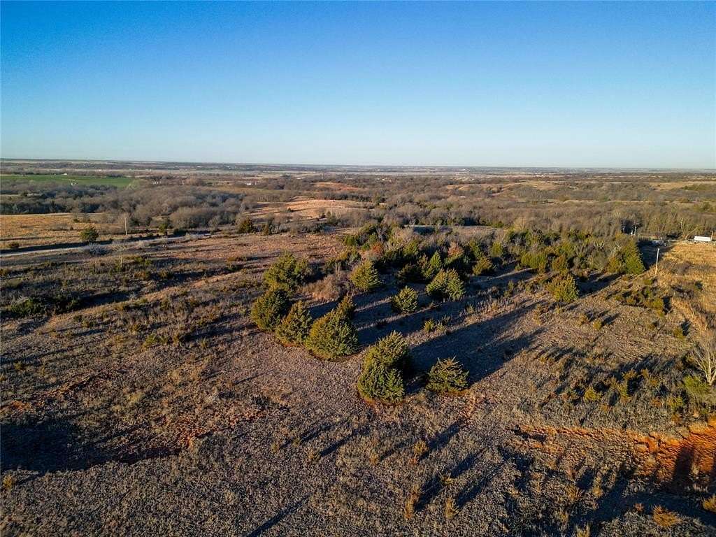 28.5 Acres of Land for Sale in Lindsay, Oklahoma