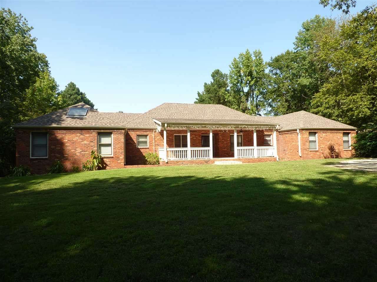 2 Acres of Land with Home for Lease in Arlington, Tennessee