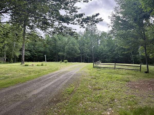 1.37 Acres of Residential Land for Sale in Kenduskeag, Maine