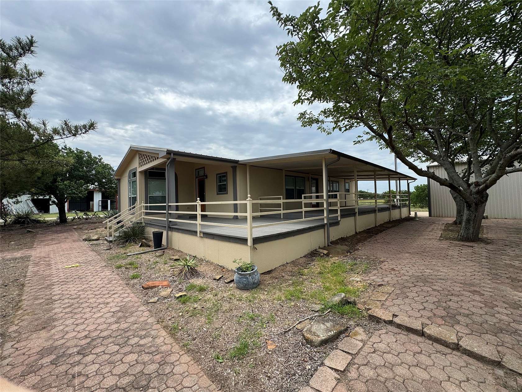 2 Acres of Land with Home for Lease in Rhome, Texas