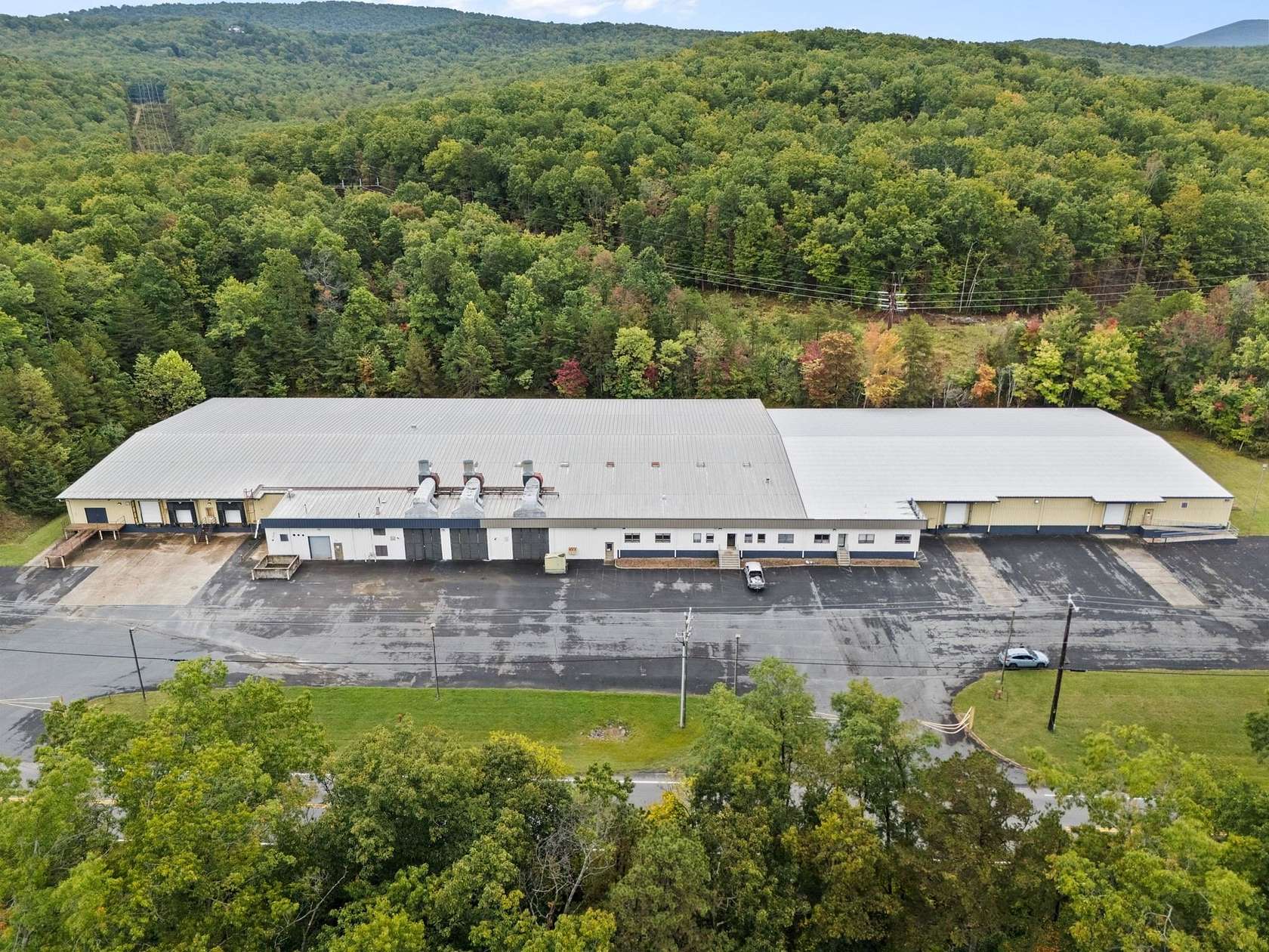 6.58 Acres of Improved Commercial Land for Sale in Waynesboro, Virginia