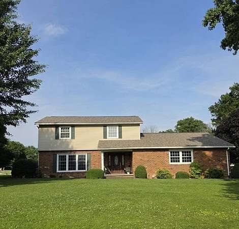 3 Acres of Land with Home for Sale in Olney, Illinois