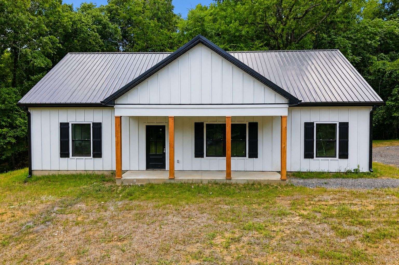 5 Acres of Land with Home for Sale in Lebanon, Tennessee