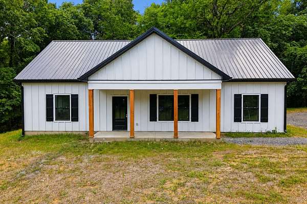 5 Acres of Land with Home for Sale in Lebanon, Tennessee