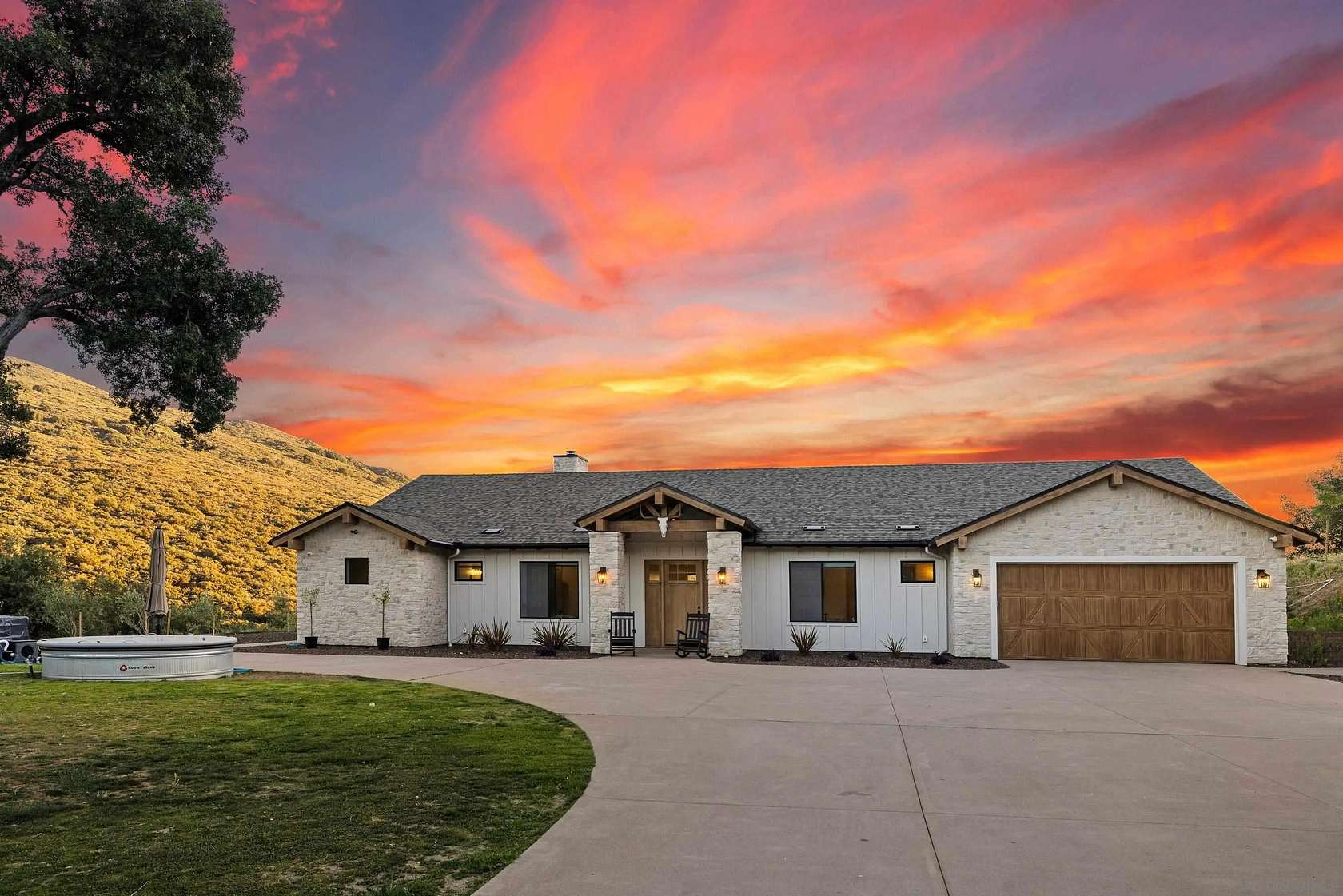 3.84 Acres of Land with Home for Sale in Descanso, California