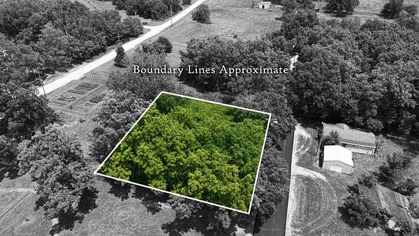 0.35 Acres of Land for Sale in Hamilton, Missouri