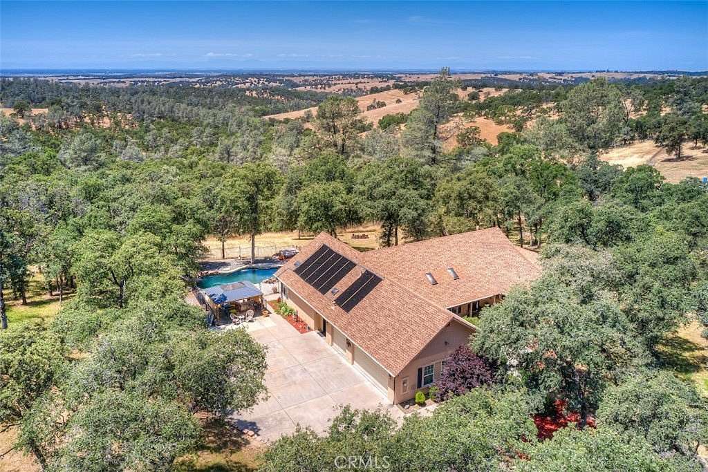 5.53 Acres of Land with Home for Sale in Oroville, California