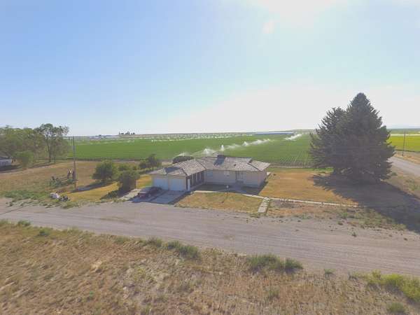 14.9 Acres of Land with Home for Sale in American Falls, Idaho