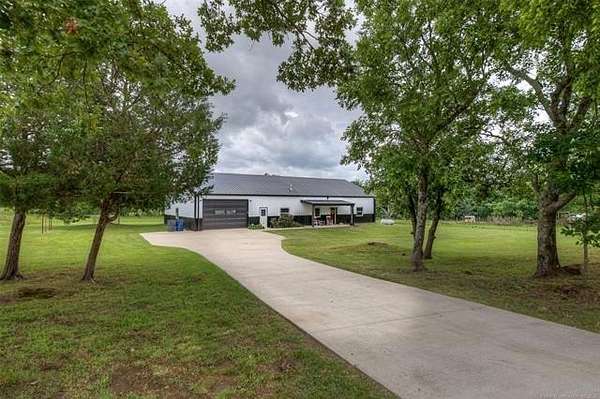 3 Acres of Land with Home for Sale in Skiatook, Oklahoma