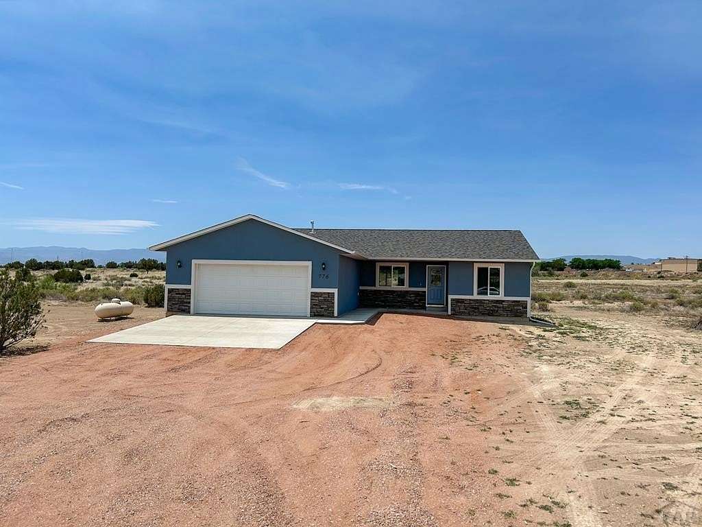 5 Acres of Land with Home for Sale in Penrose, Colorado