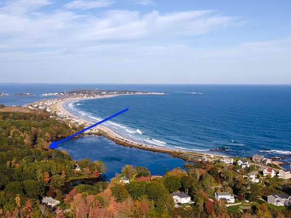 0.86 Acres of Residential Land for Sale in Biddeford, Maine