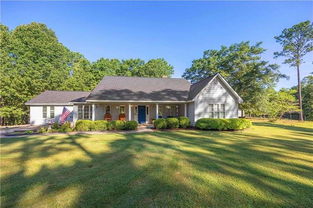 20 Acres of Land with Home for Sale in Opelika, Alabama