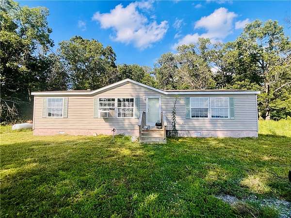 5.5 Acres of Improved Mixed-Use Land for Sale in Decatur, Arkansas